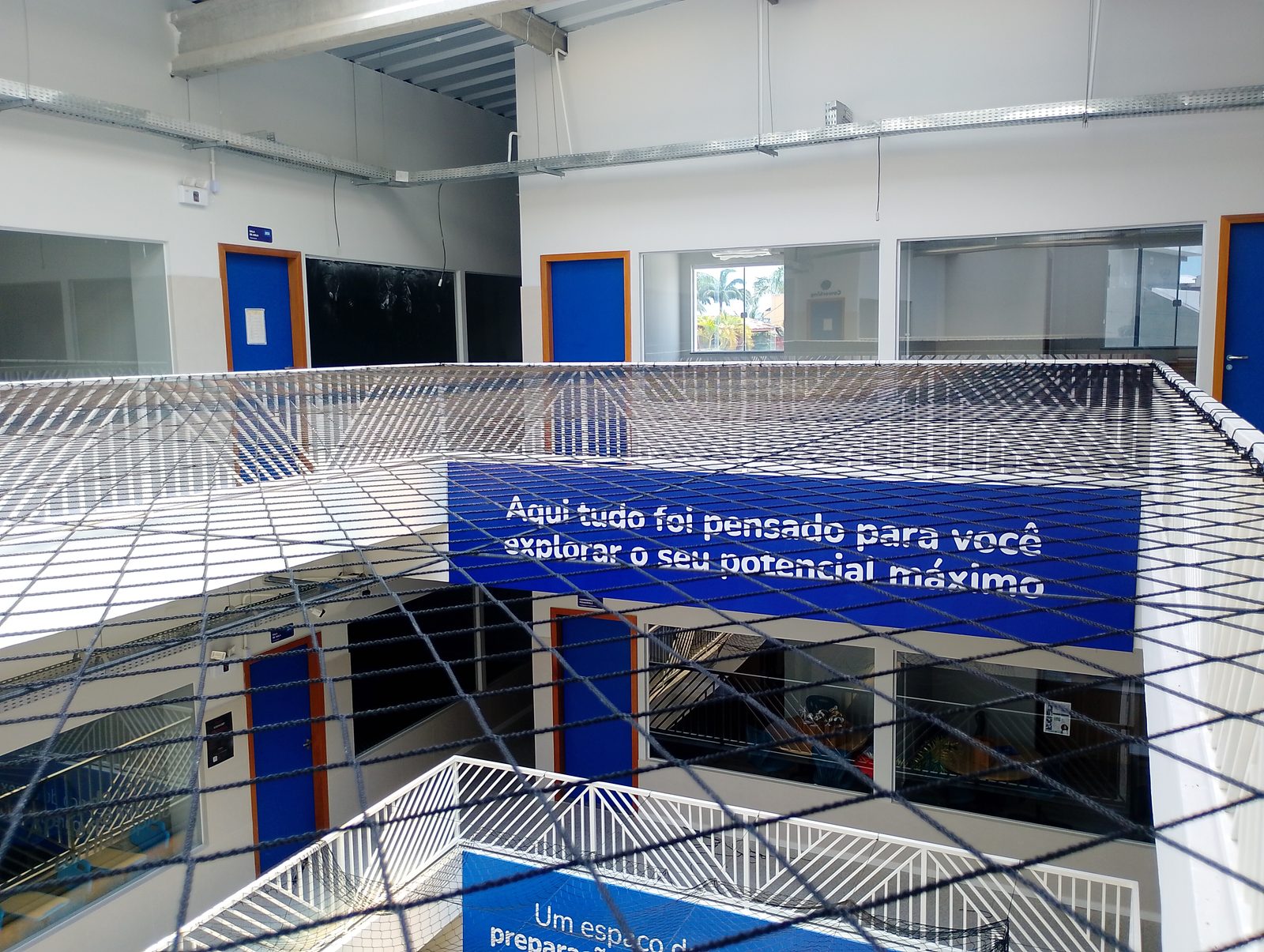 Rede de proteção para cobertura em Alphaville, Lauro de Freitas