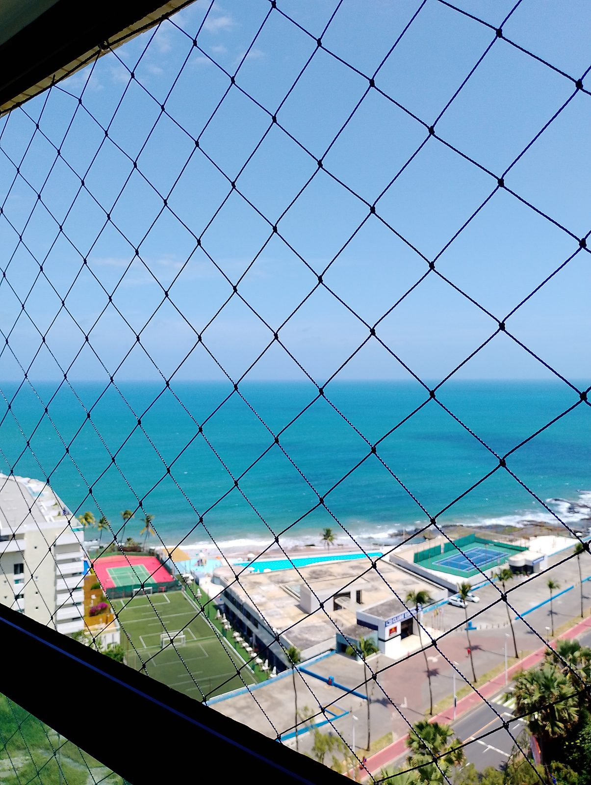 Rede de proteção para varanda instalada no bairro Pituba, Salvador
